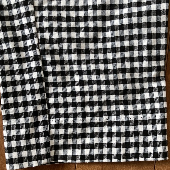 S.C & CO.💫 Women’s Black/White Checkered Lightweight Capri Pants - Picture 4 of 10